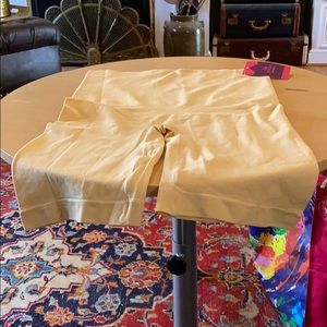 NWT empetura high waisted shaper shorts xxxl